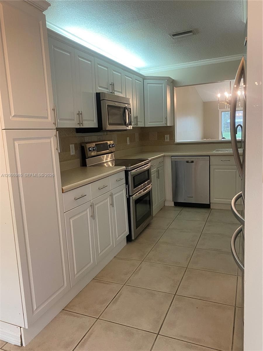 803 SW 119th Way, Davie, FL 33325 — zdjęcie 2