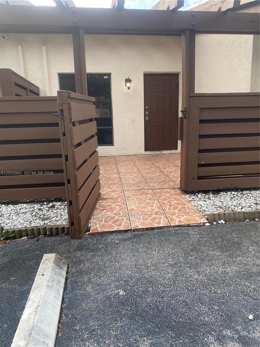 803 SW 119th Way, Davie, FL 33325 — zdjęcie 5