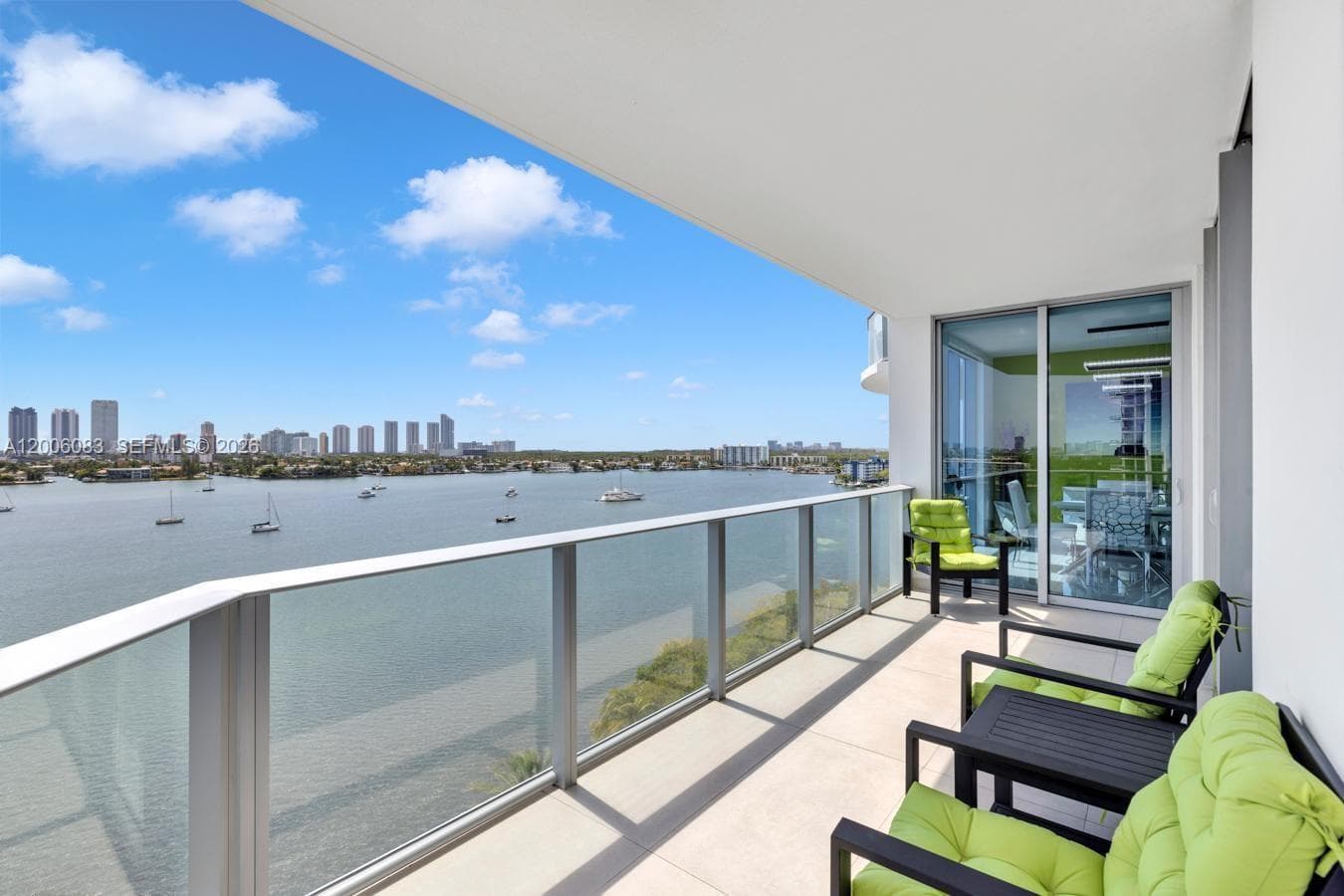 Marina Palms Yacht Club & Residences — zdjęcie 2
