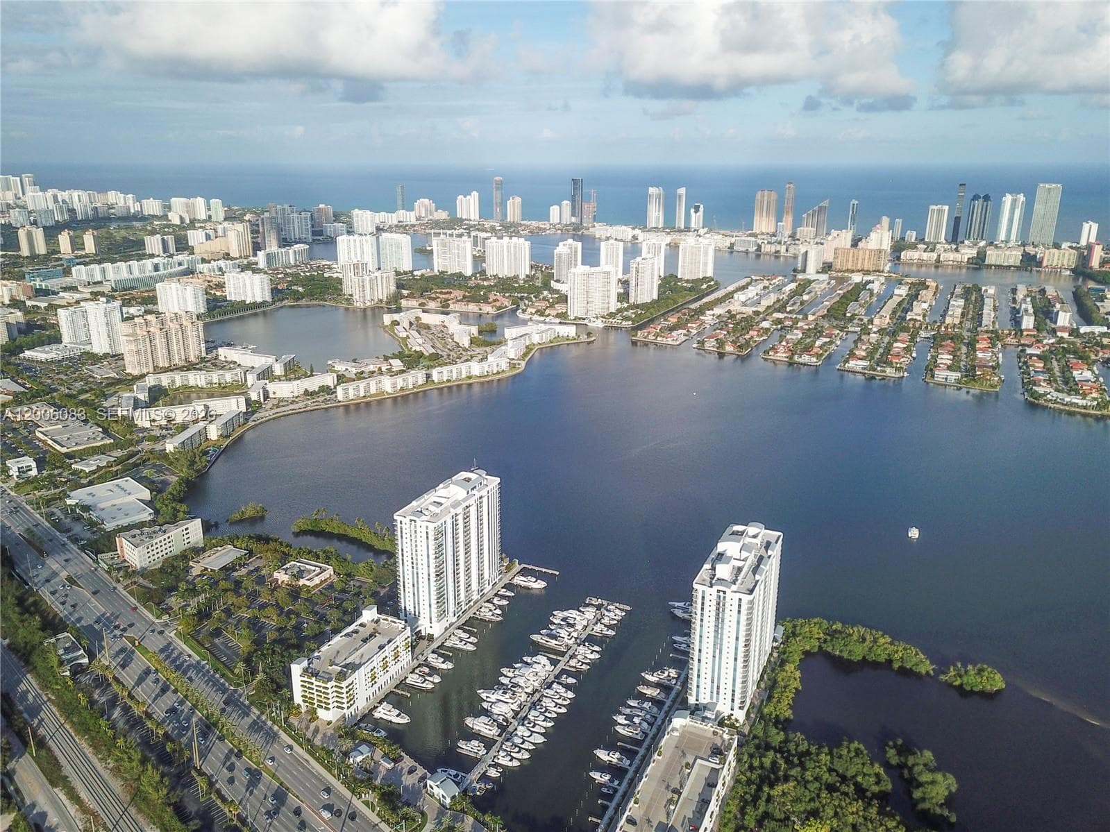 Marina Palms Yacht Club & Residences — zdjęcie 5