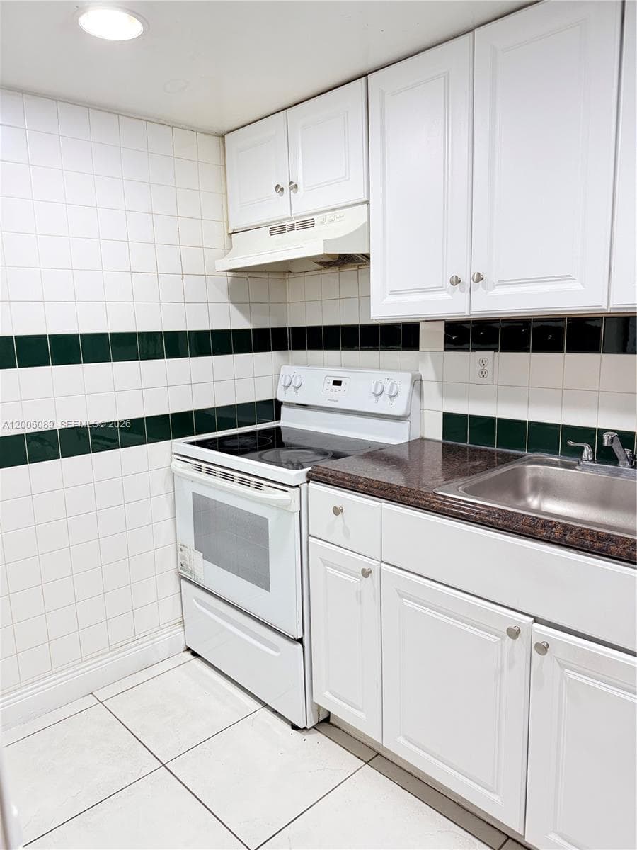 10090 NW 80th Ct # 1203, Hialeah Gardens, FL 33016 — zdjęcie 3