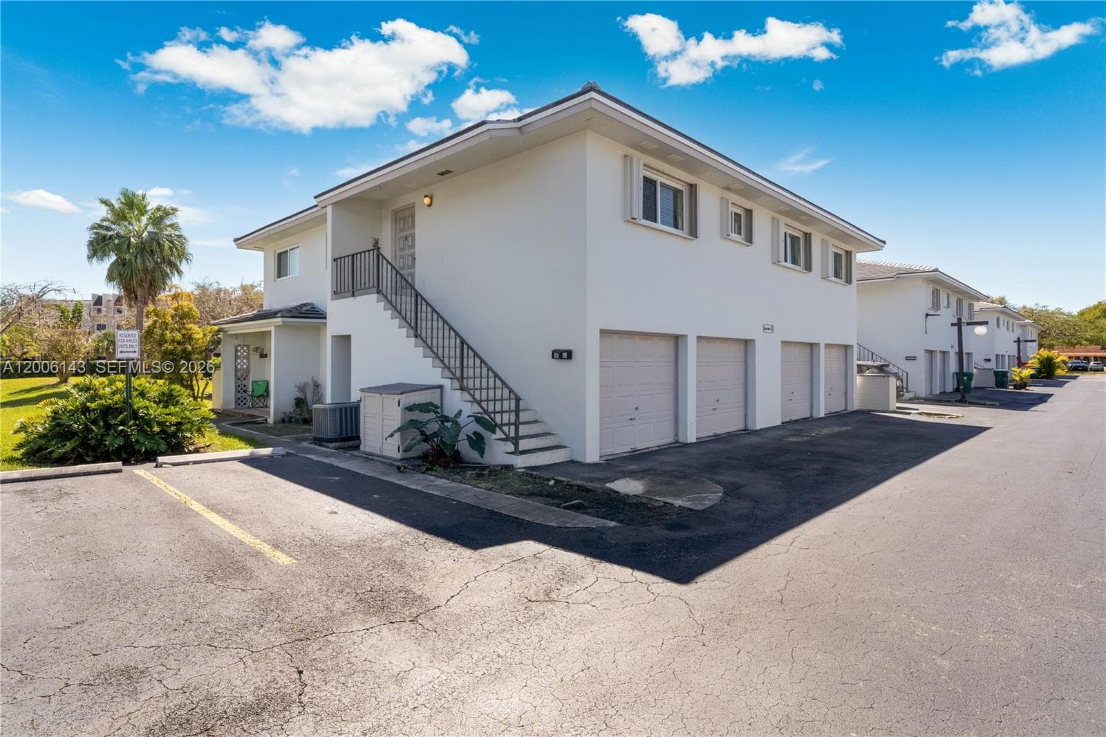 8048 SW 80 AVE # 8048, Miami, FL 33143