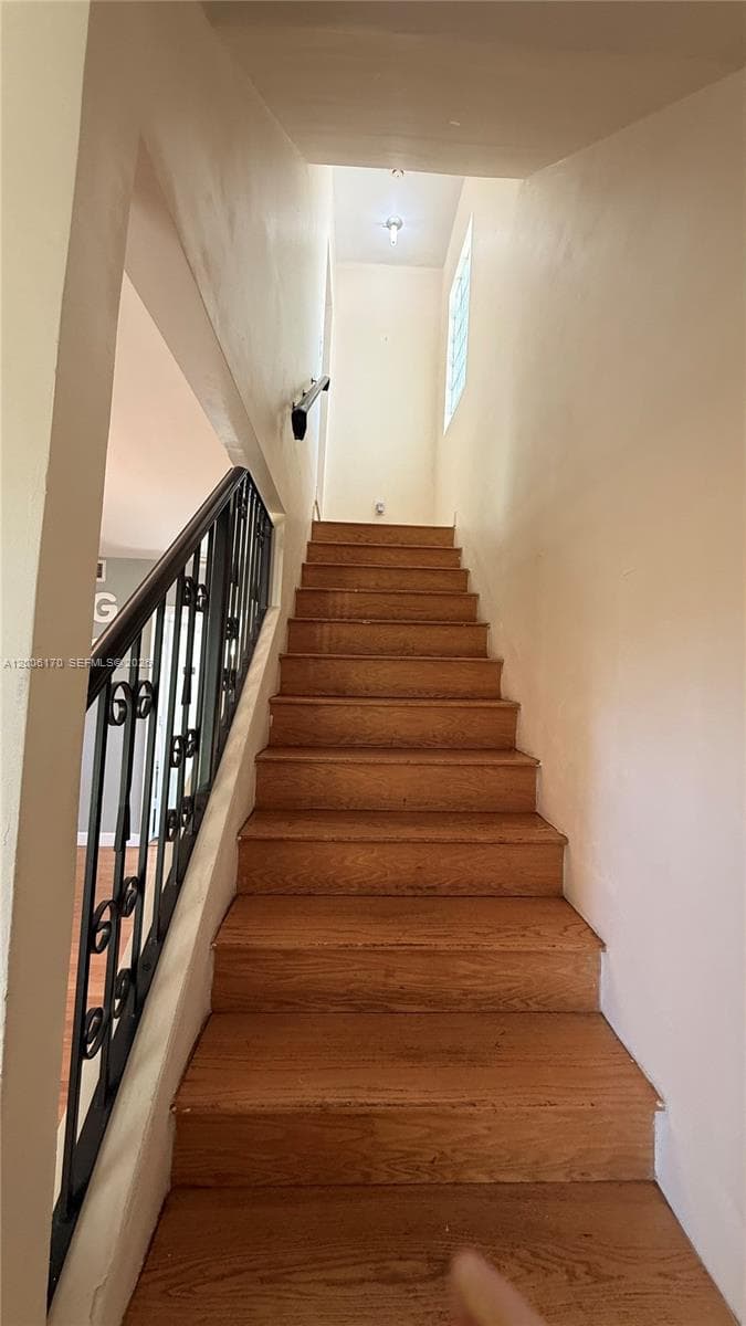 8740 NE 2nd Ave # 8740, El Portal, FL 33138 — zdjęcie 4