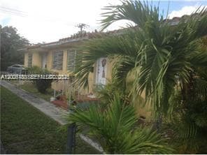 8960 NE 2nd Ave # 1, El Portal, FL 33138 — zdjęcie 3