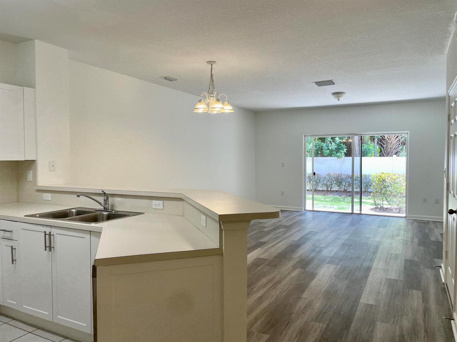 5064 SE Mariner Garden Circle, Stuart, FL 34997 — zdjęcie 2