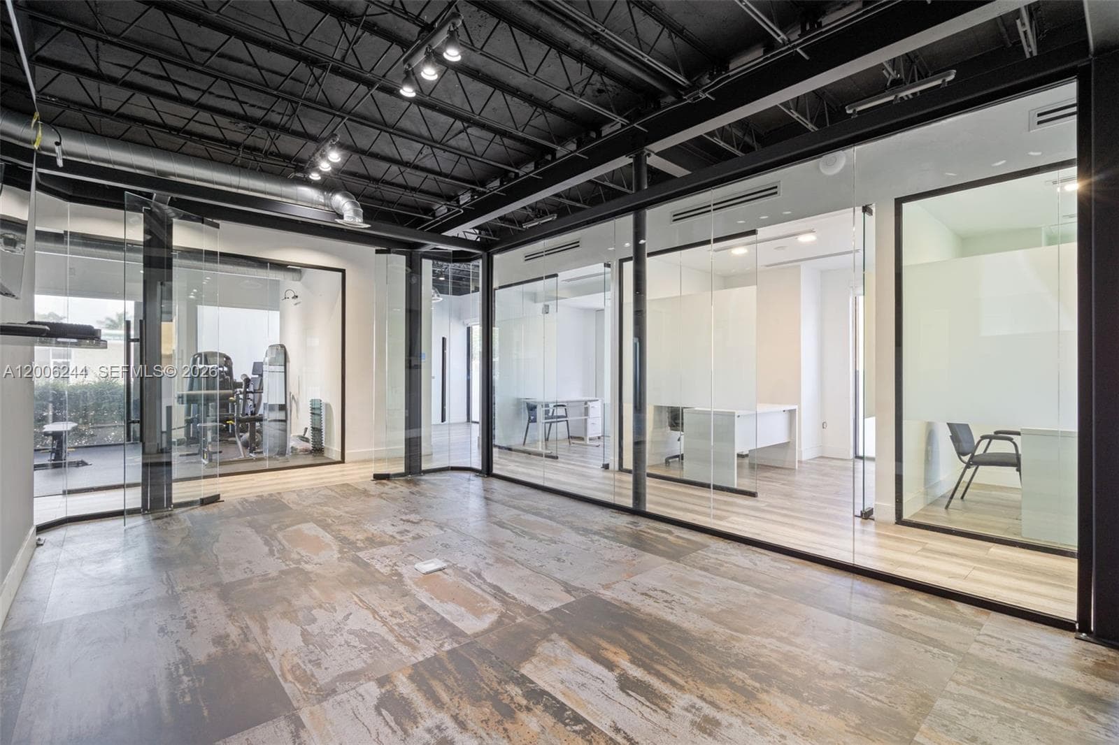 4885 NW 7th Ave, Miami, FL 33127 — zdjęcie 4