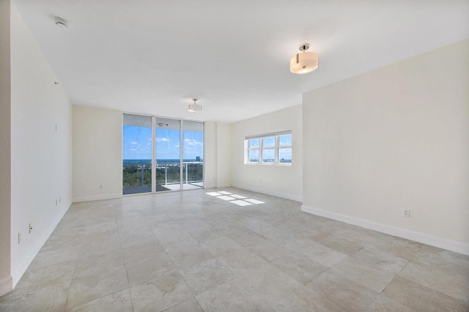 15051 Royal Oaks Lane # 2106, North Miami, FL 33181 — zdjęcie 4