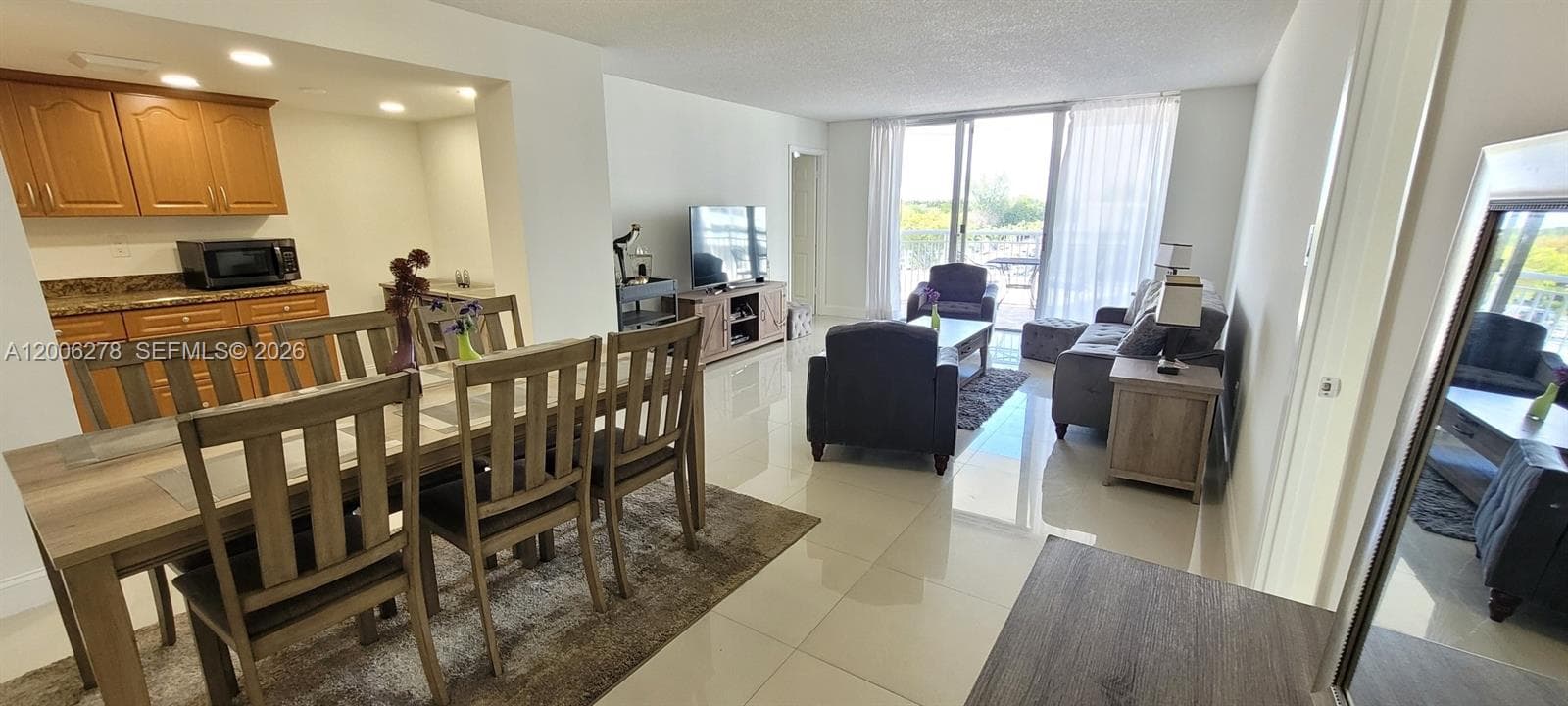 18011 Biscayne Blvd # 402, Aventura, FL 33160