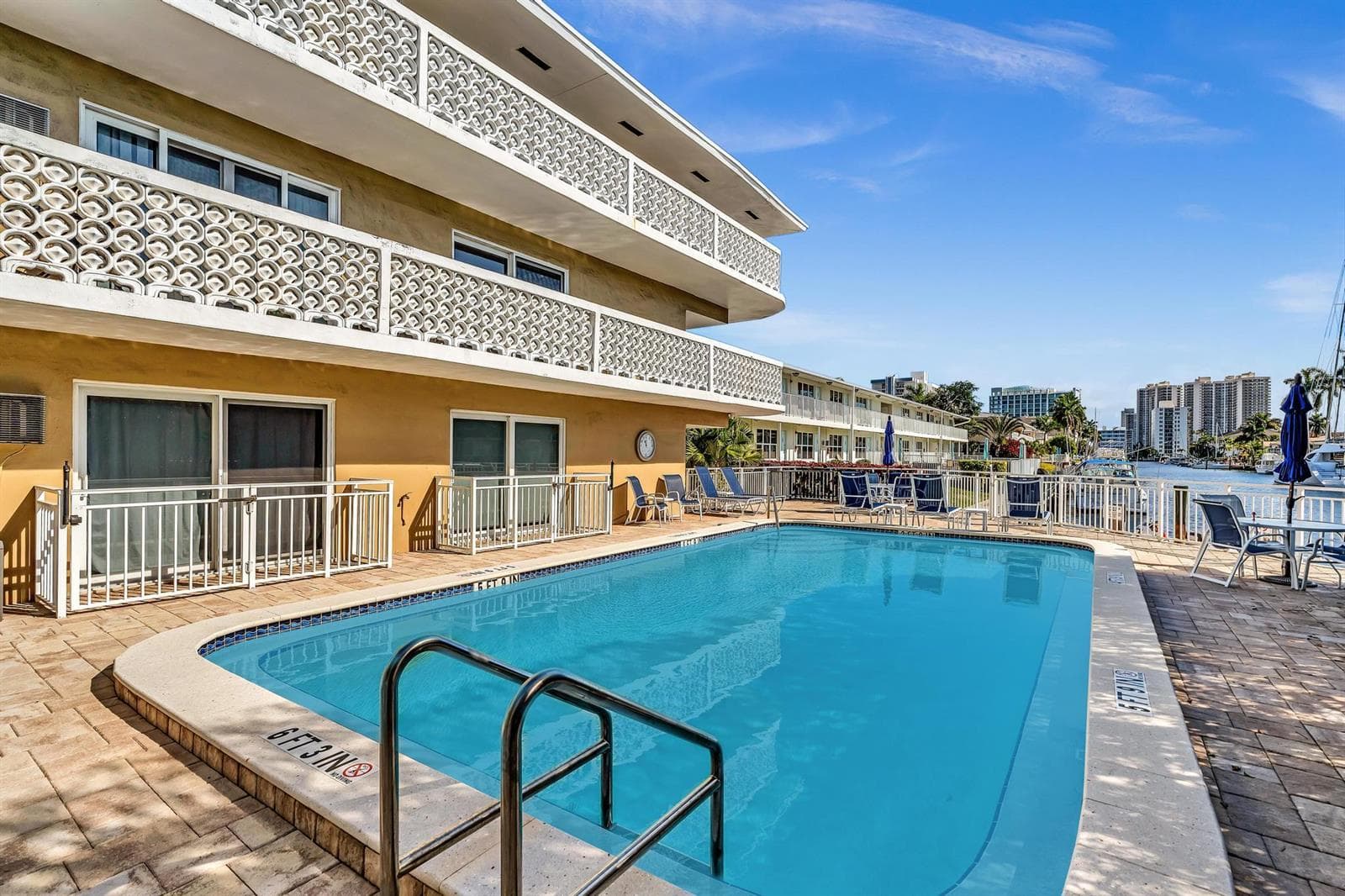 3220 Bayview Drive # 211, Fort Lauderdale, FL 33306 — zdjęcie 2