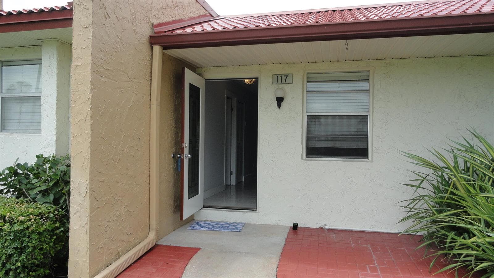117 Golden River Drive, West Palm Beach, FL 33411 — zdjęcie 2