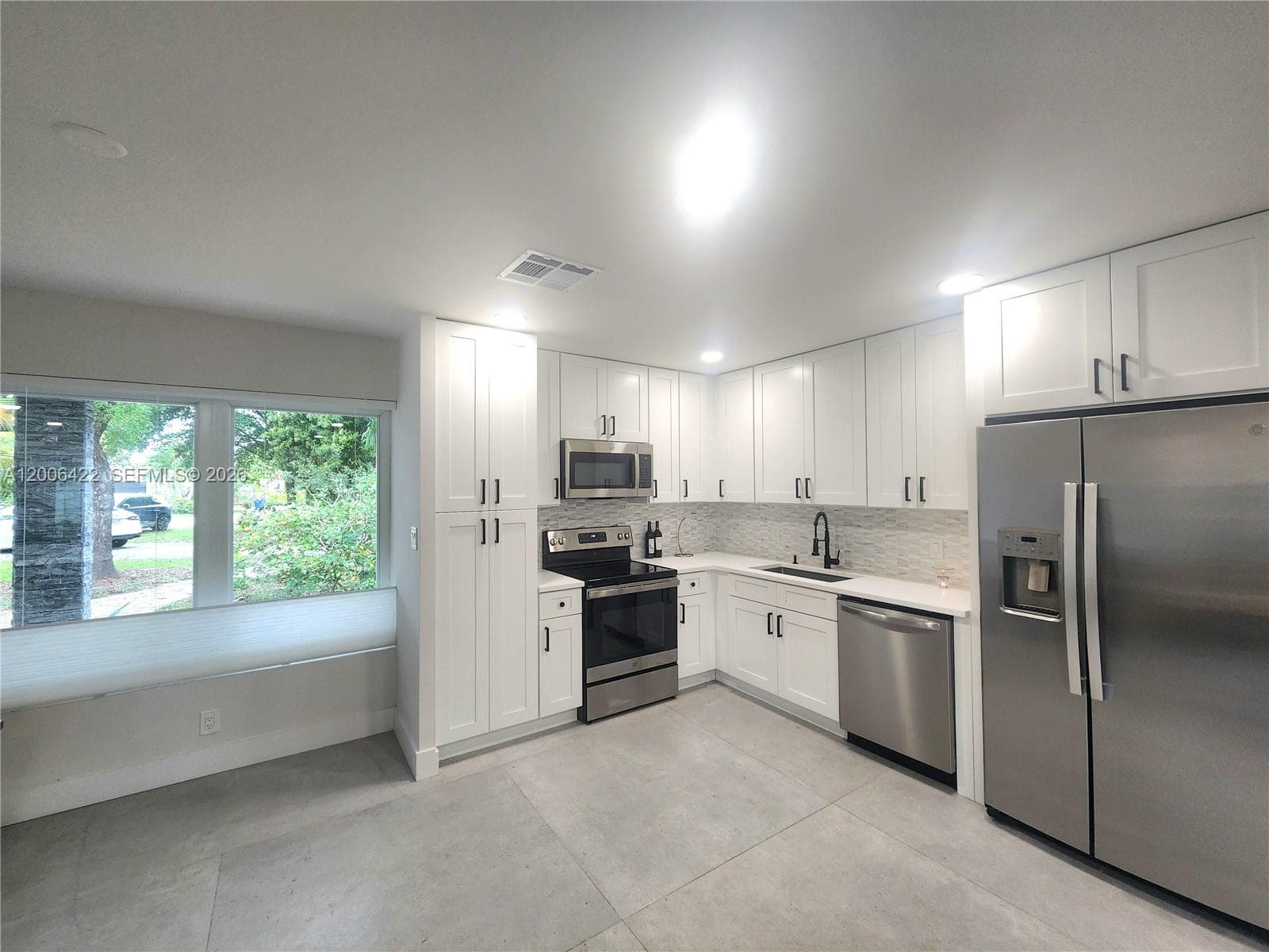 141 NE 30th St, Wilton Manors, FL 33334 — zdjęcie 4