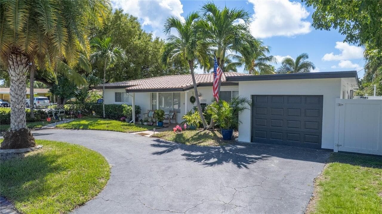 1116 SE 13th Court, Deerfield Beach, FL 33441 — zdjęcie 2