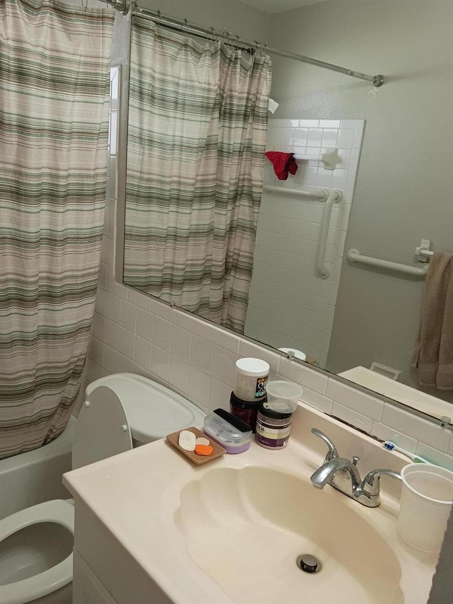 1270 NW 66th Terrace, Margate, FL 33063 — zdjęcie 4