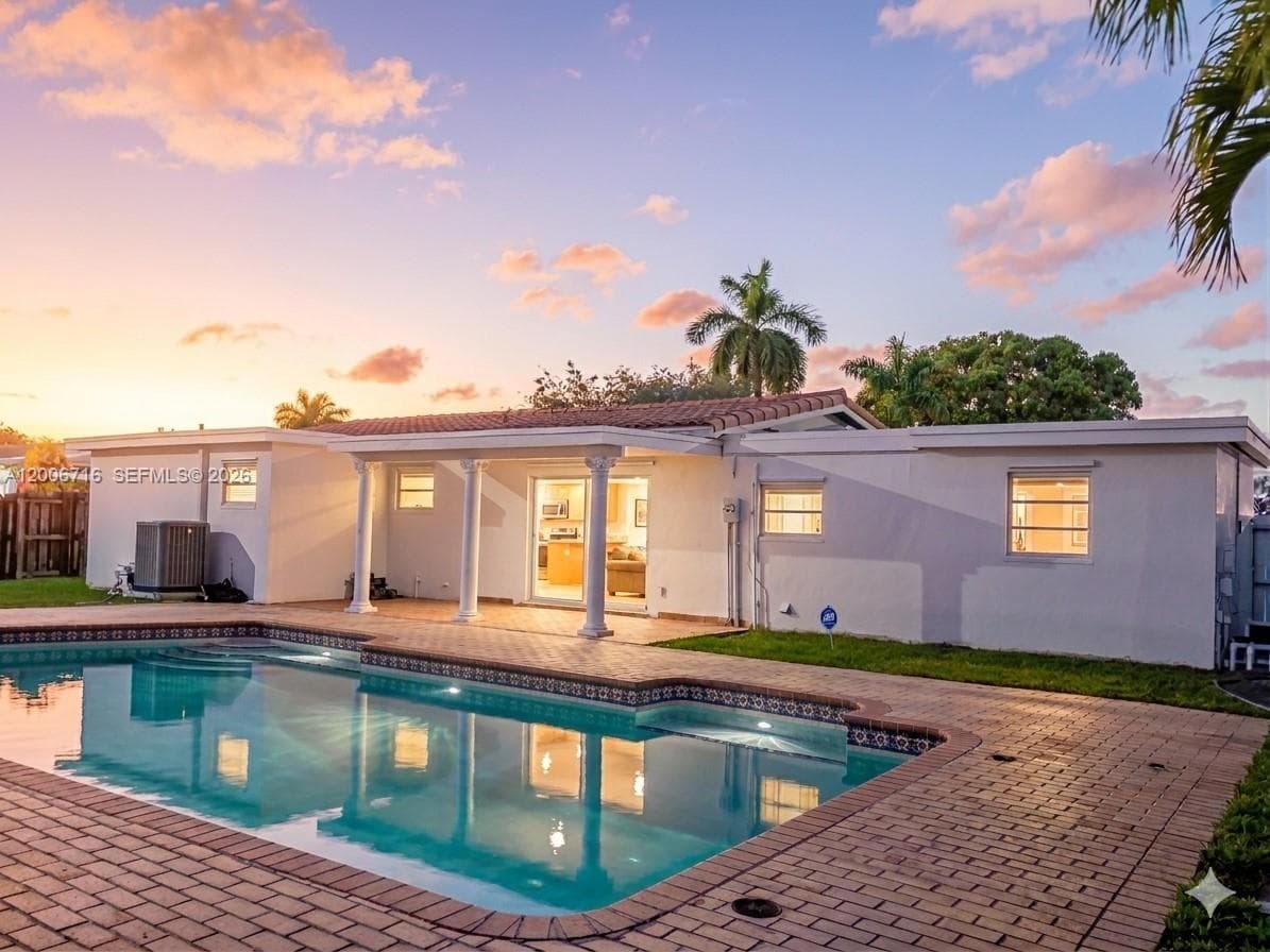3831 E 10th Ave, Hialeah, FL 33013 — zdjęcie 2
