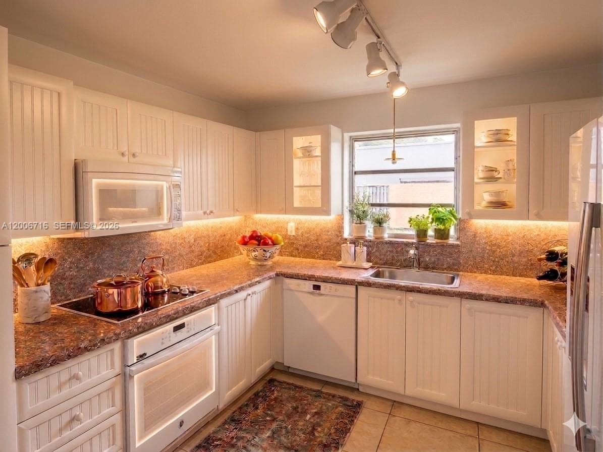 3831 E 10th Ave, Hialeah, FL 33013 — zdjęcie 5