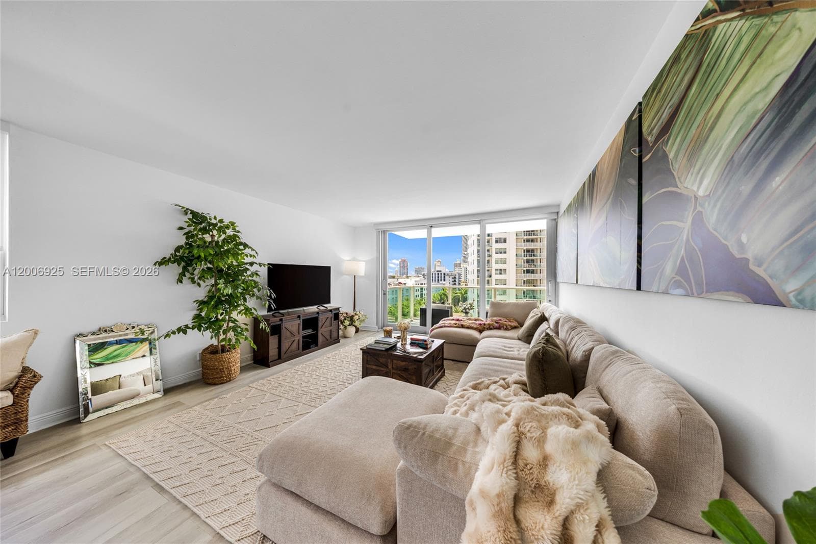 1000 West Ave # 702, Miami Beach, FL 33139 — zdjęcie 3