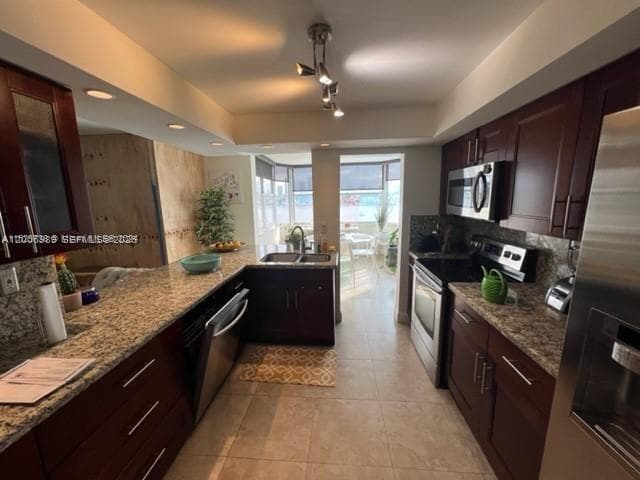 16570 NE 26th Ave # 4A, North Miami Beach, FL 33160 — zdjęcie 4