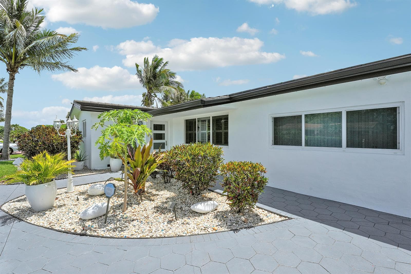 1360 SW 32nd Street, Fort Lauderdale, FL 33315 — zdjęcie 2