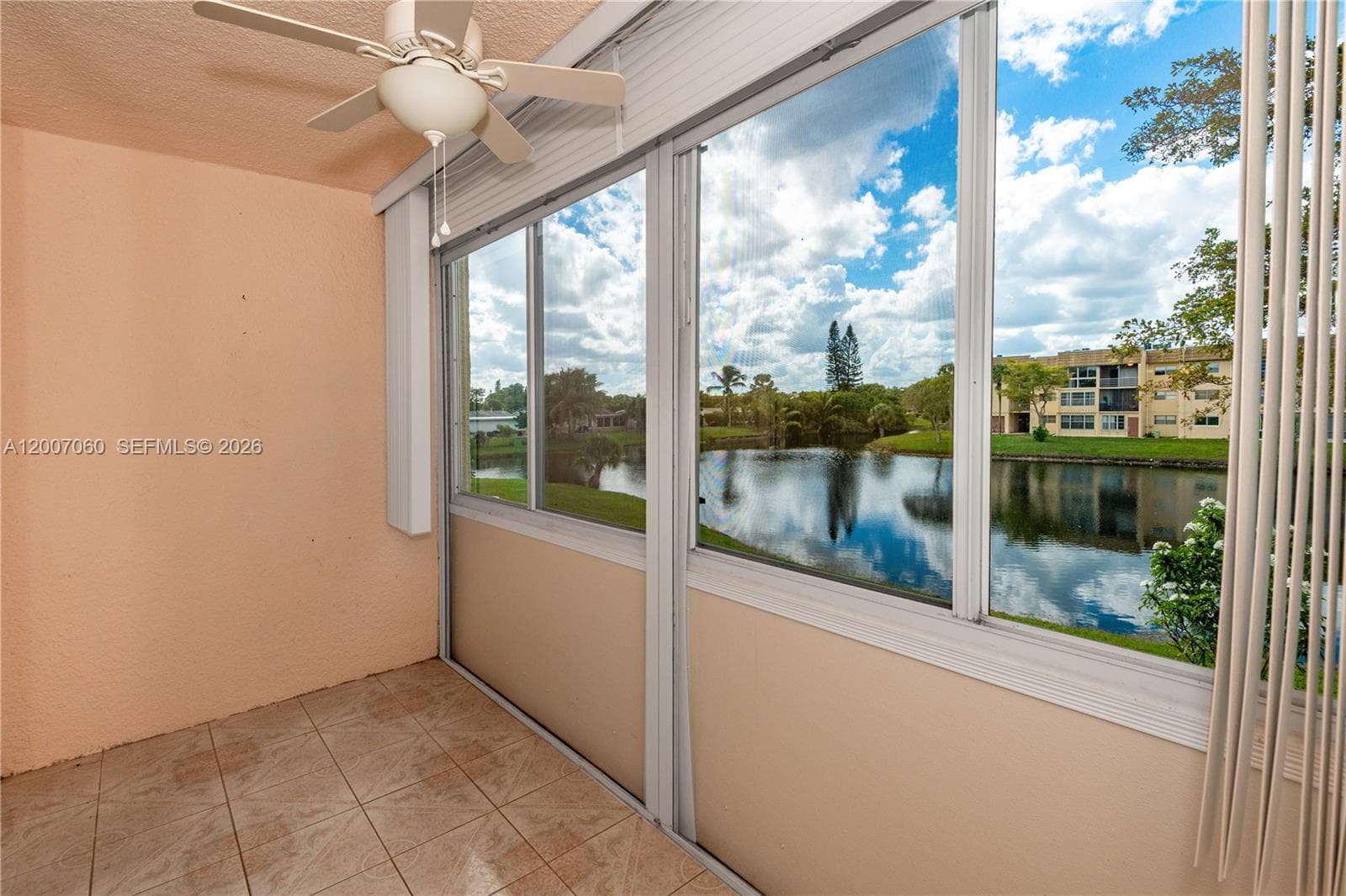 8345 Sunrise Lakes Blvd # 210, Sunrise, FL 33322 — zdjęcie 2