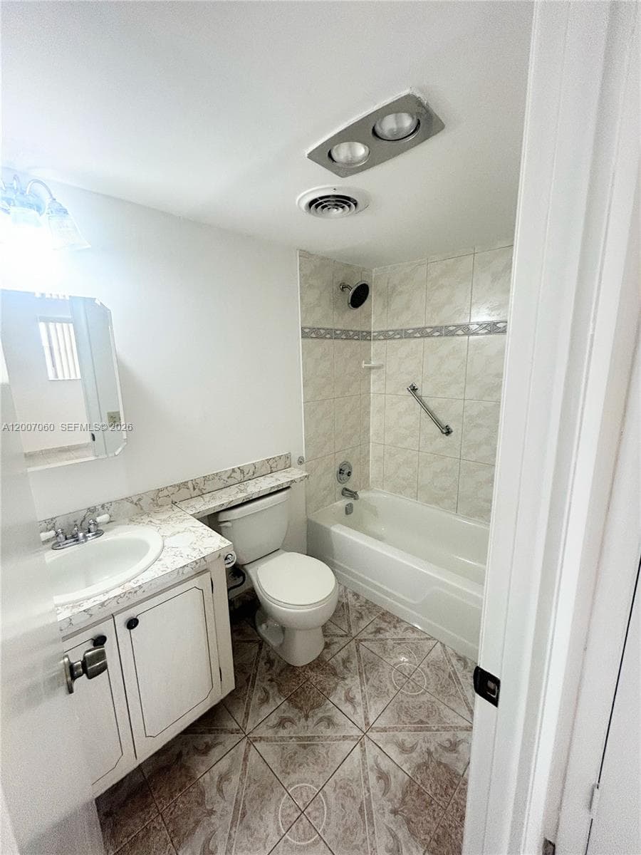 8345 Sunrise Lakes Blvd # 210, Sunrise, FL 33322 — zdjęcie 5