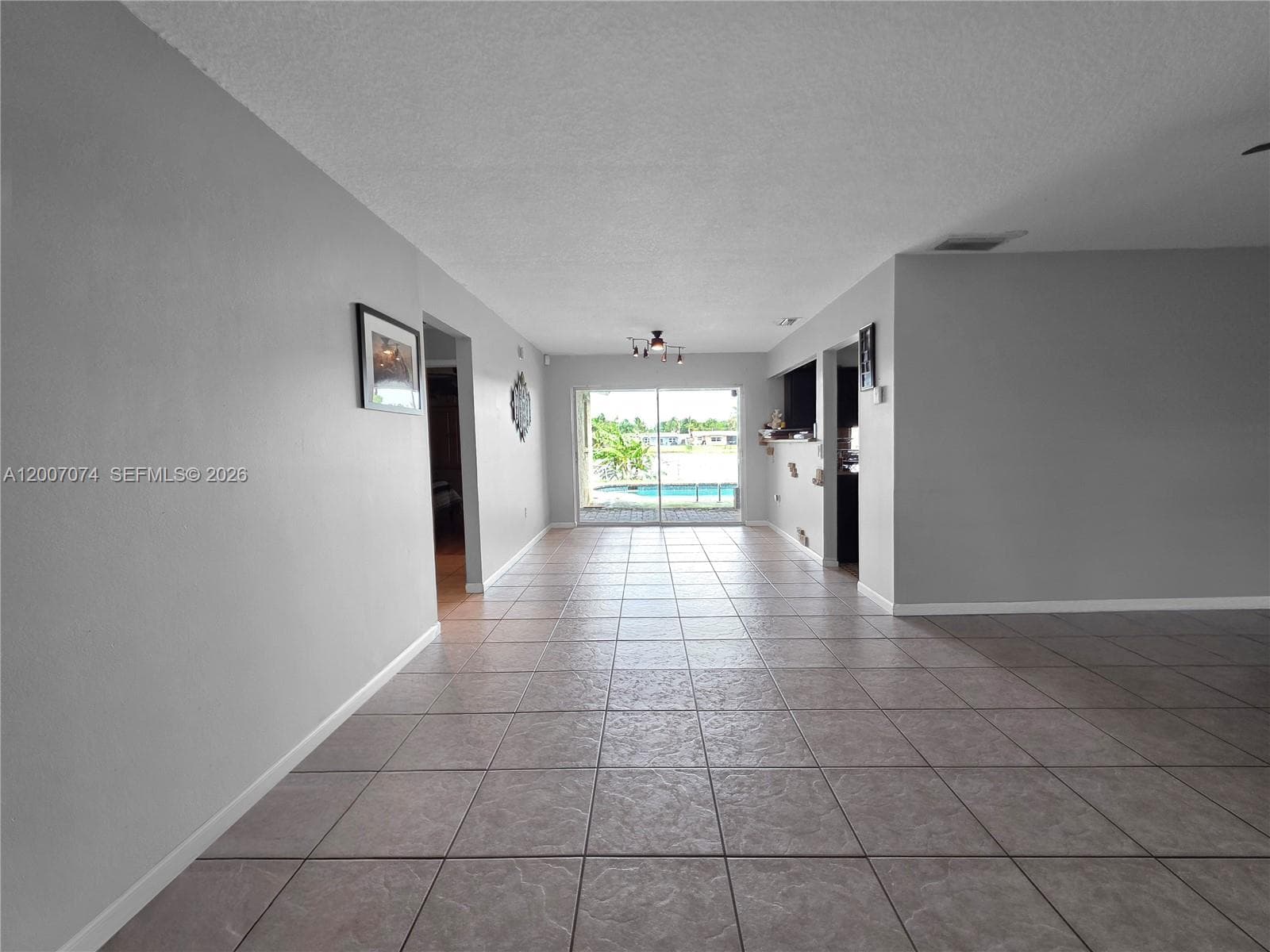 11661 NW 31st Pl, Sunrise, FL 33323 — zdjęcie 4