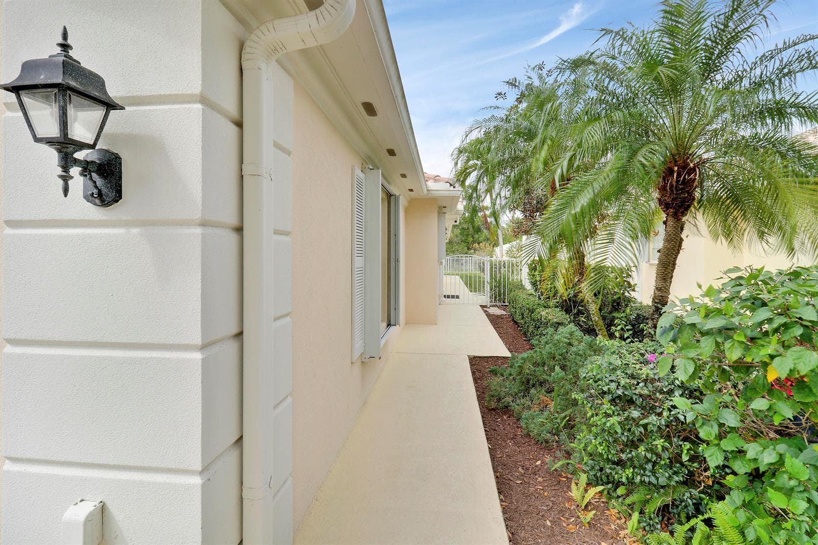 8558 SE Retreat Drive, Hobe Sound, FL 33455 — zdjęcie 2