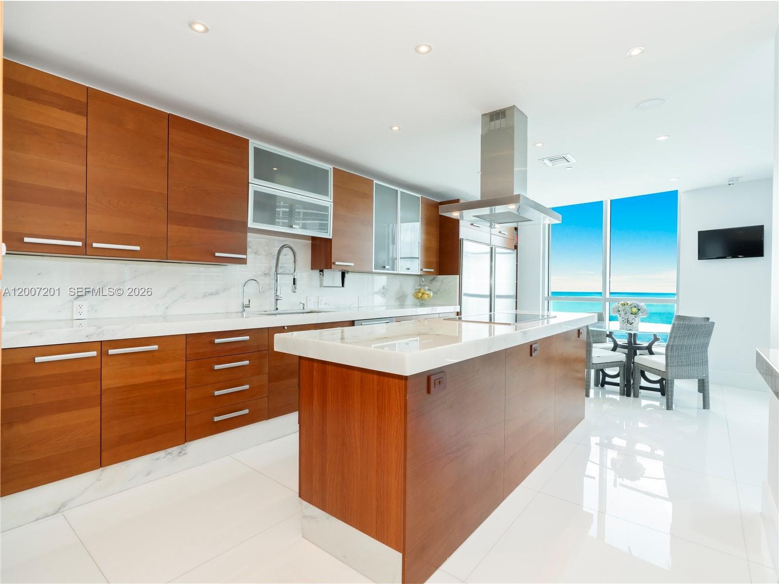 5959 Collins Ave # 906, Miami Beach, FL 33140 — zdjęcie 3