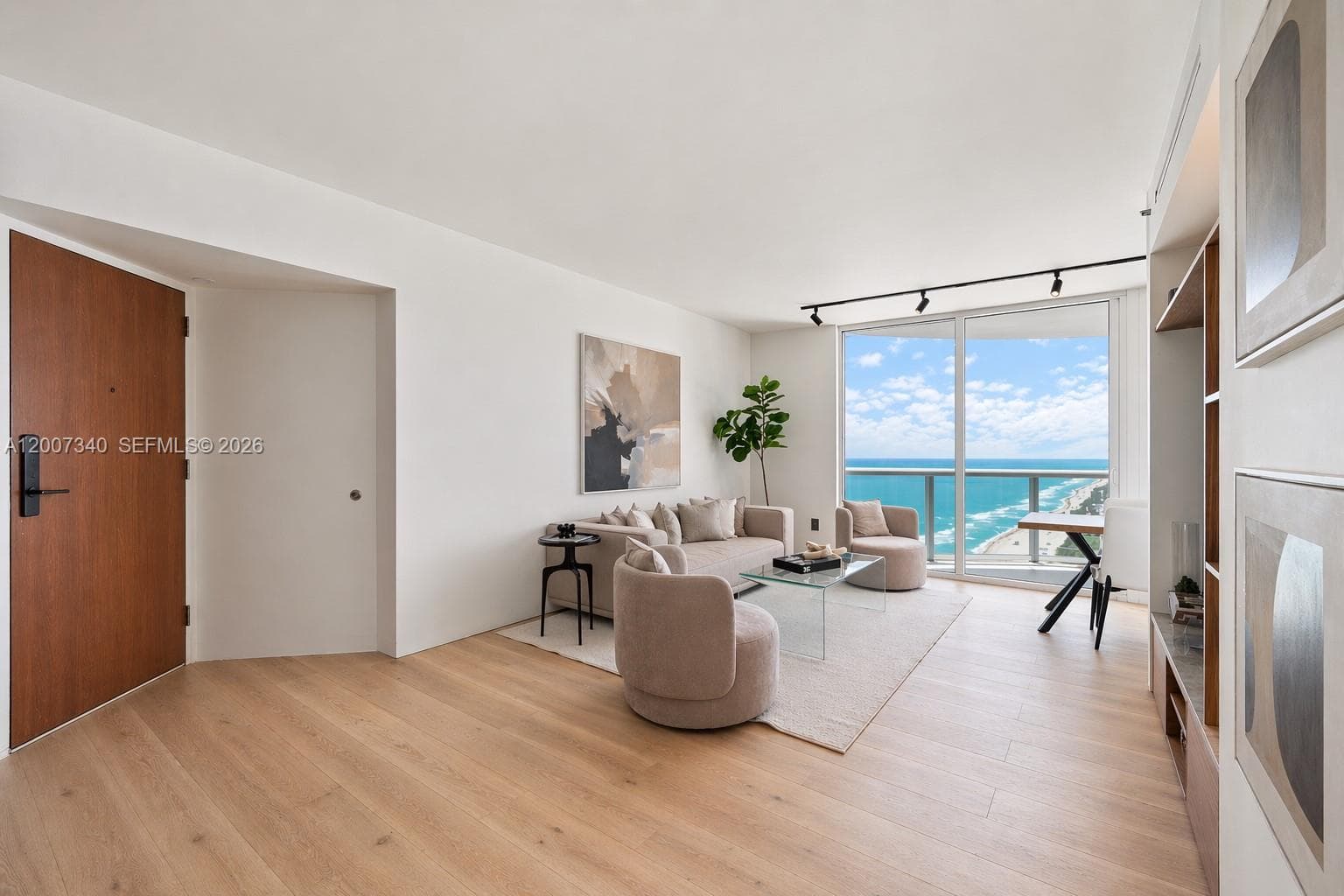 6365 Collins Ave # 3904, Miami Beach, FL 33141