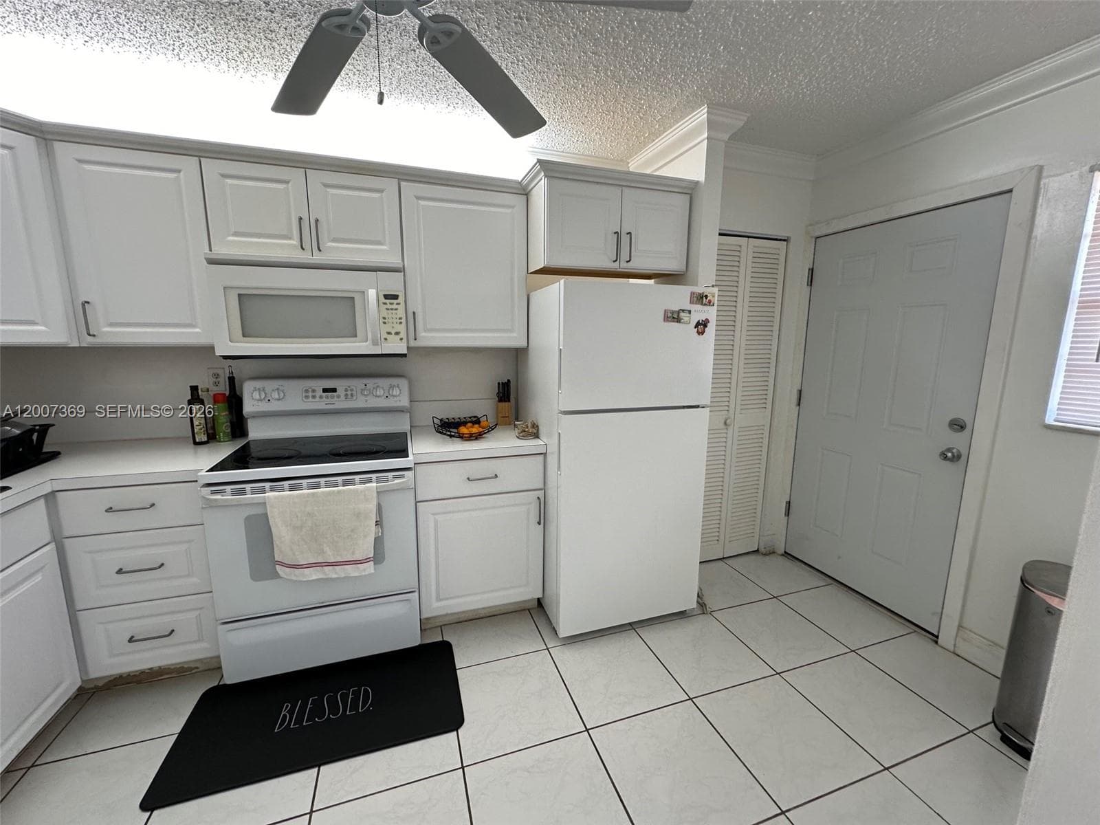 1750 NE 191st St # 105-1, Miami, FL 33179 — zdjęcie 2
