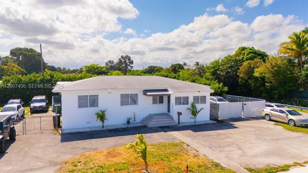 5290 Palm Ave, Hialeah, FL 33012 — zdjęcie 2
