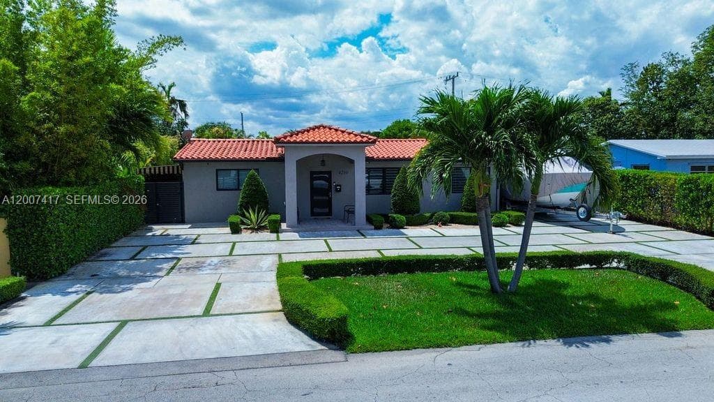 4210 W 6th Ave, Hialeah, FL 33012 — zdjęcie 4