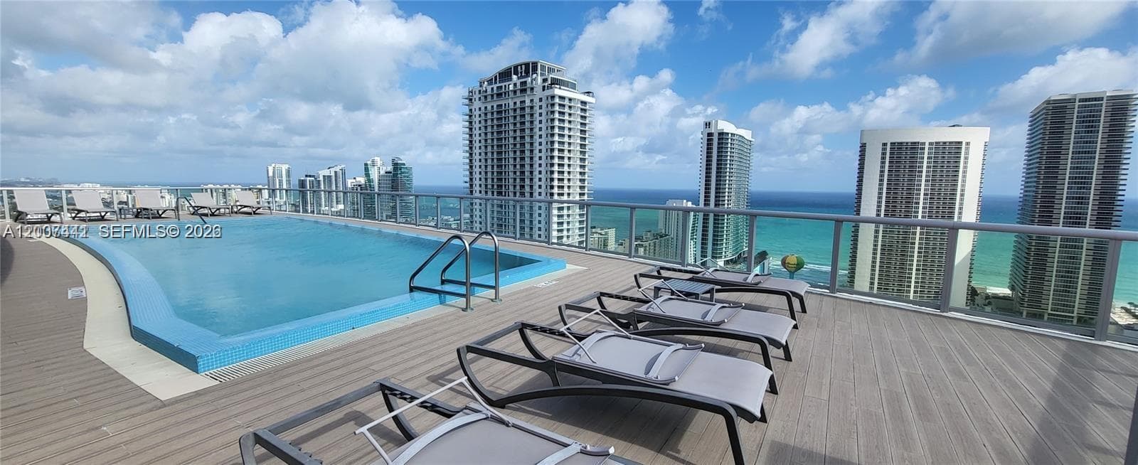 2602 E Hallandale Beach Blvd # R306, Hallandale Beach, FL 33009 — zdjęcie 3