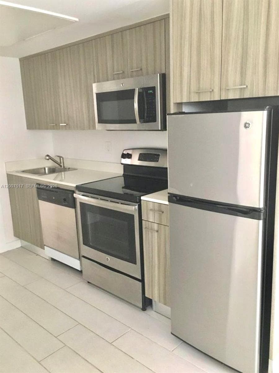 740 Meridian Ave # 17, Miami Beach, FL 33139 — zdjęcie 3
