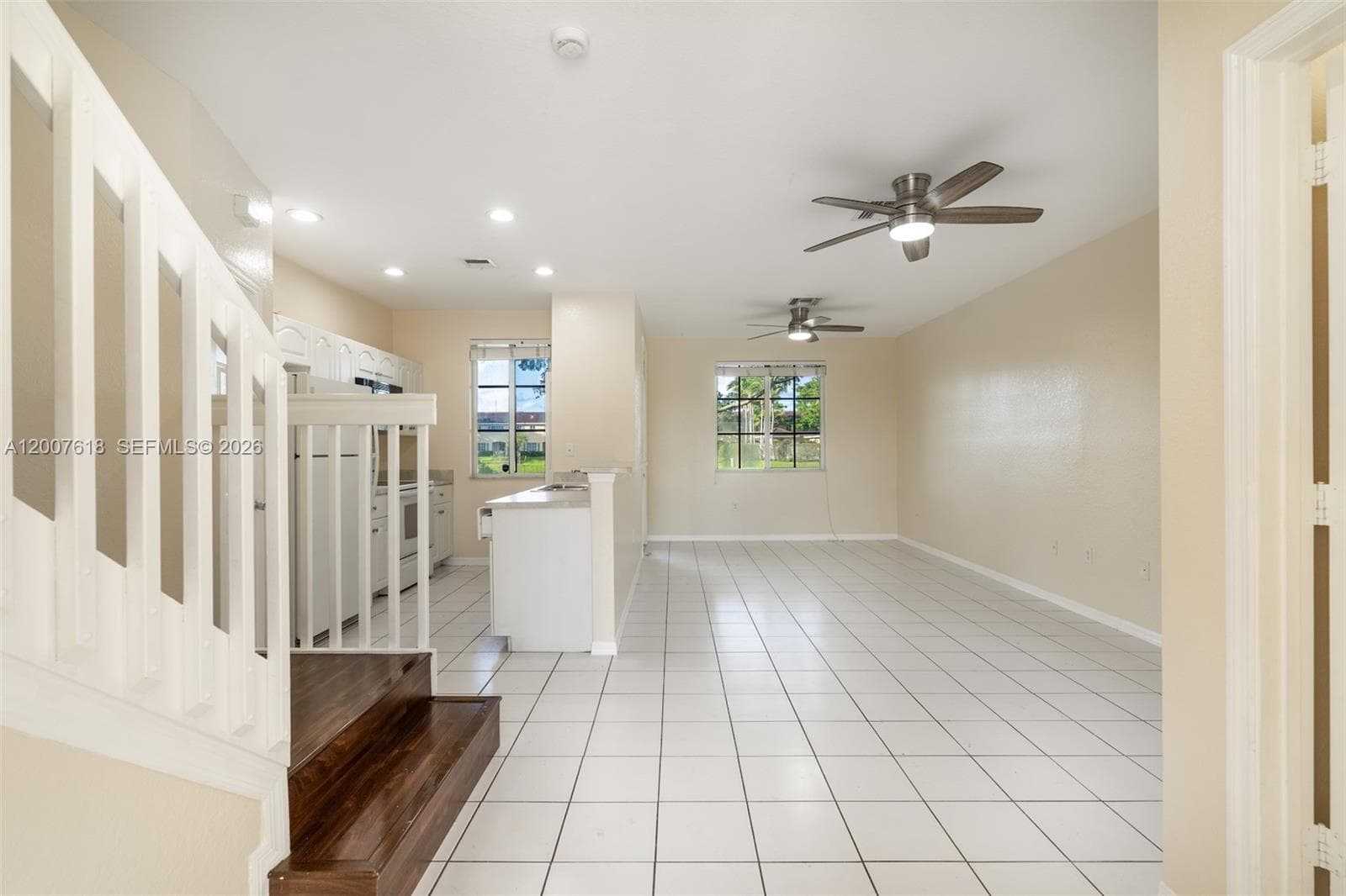 6051 SW 19th Pl, North Lauderdale, FL 33068 — zdjęcie 2