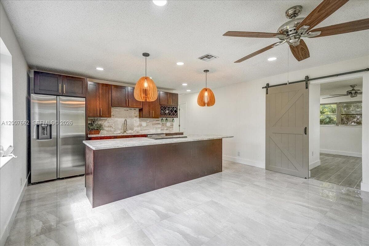 1480 W 36th St, Riviera Beach, FL 33404 — zdjęcie 5