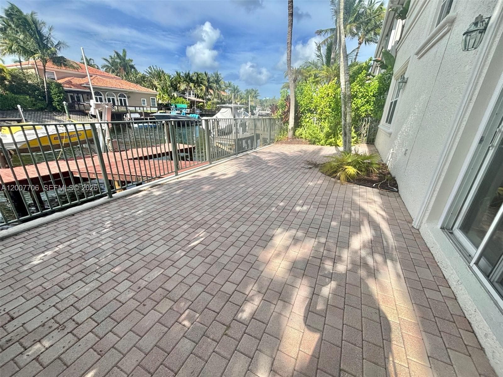 1141 Waterside Ln, Hollywood, FL 33019 — zdjęcie 3