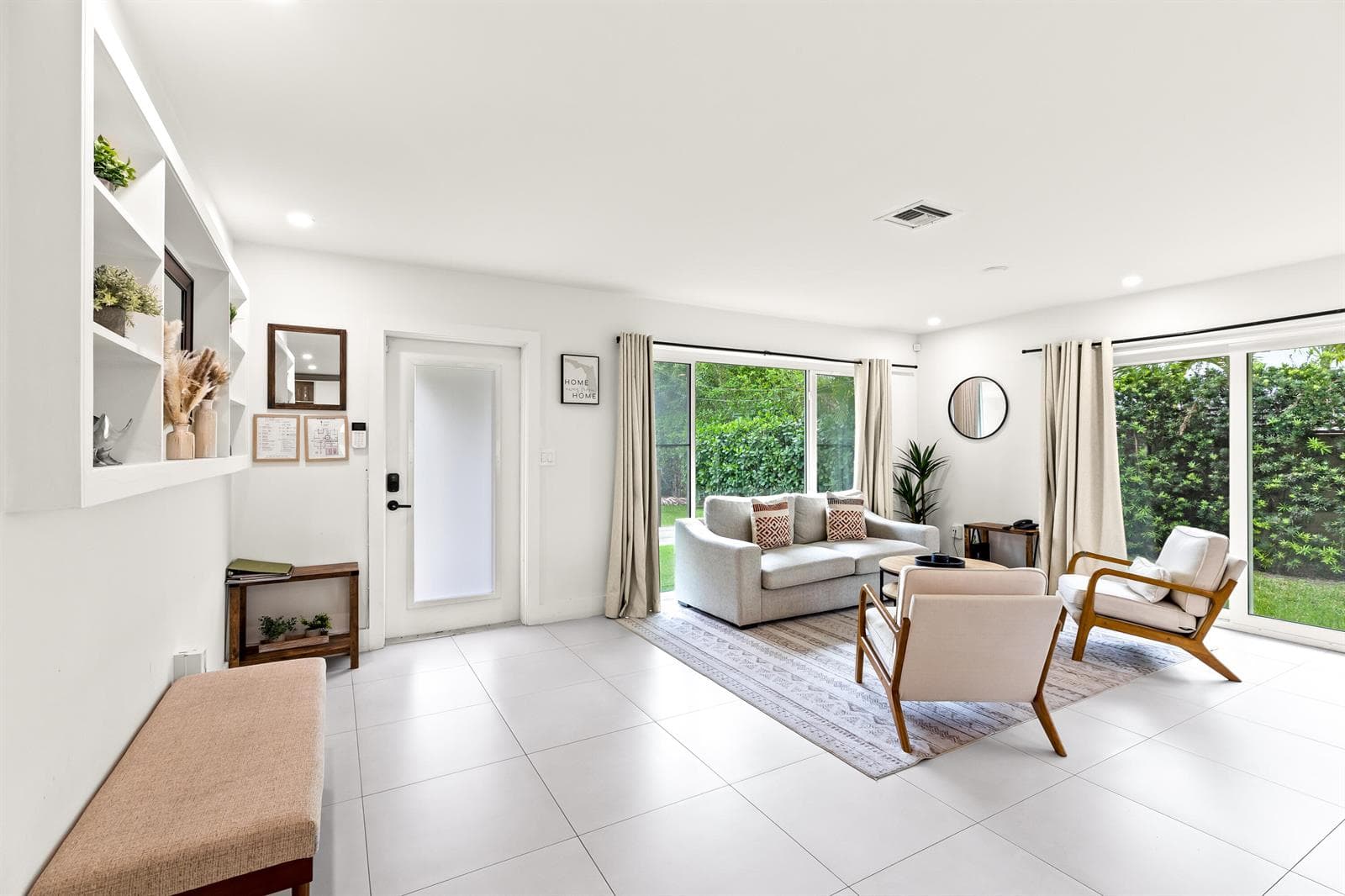 2417 NE 19th Avenue, Wilton Manors, FL 33305 — zdjęcie 3