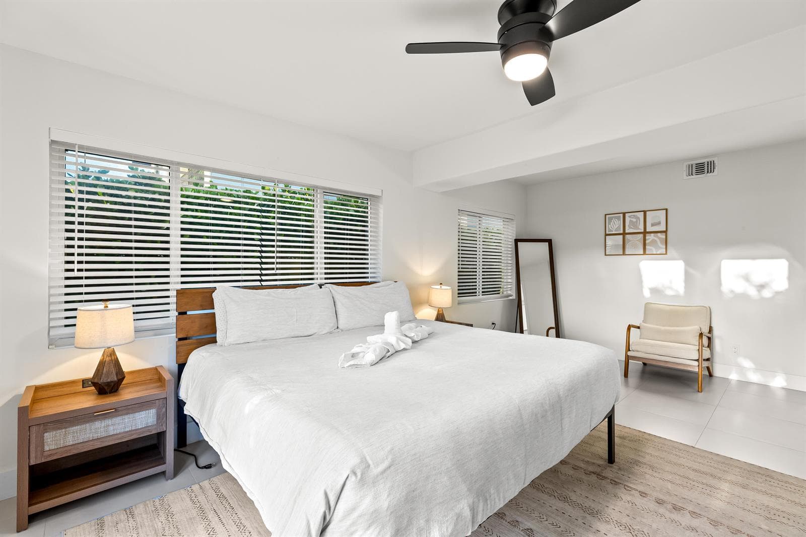 2417 NE 19th Avenue, Wilton Manors, FL 33305 — zdjęcie 5