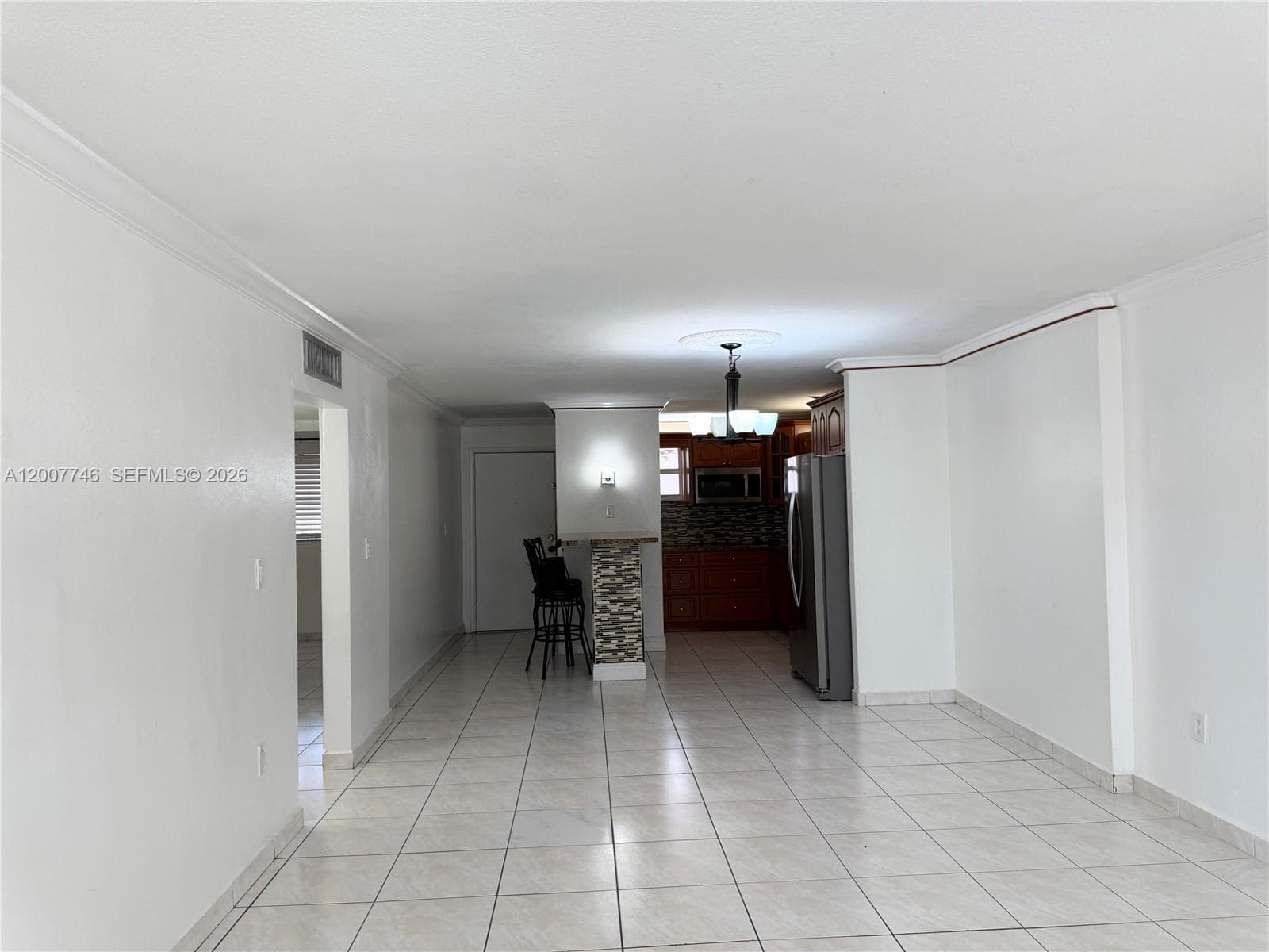 1850 W 56th St # 2404, Hialeah, FL 33012 — zdjęcie 3