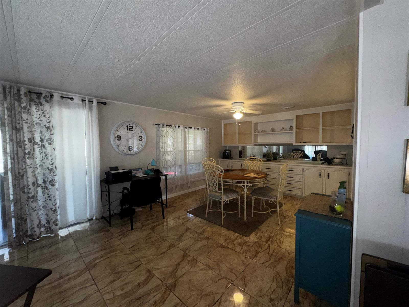 4242 3rd Court, Lantana, FL 33462 — zdjęcie 3