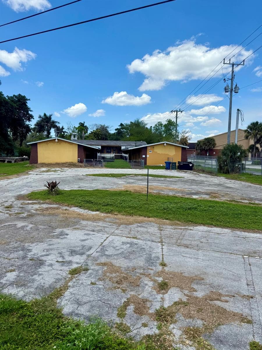 601 W Canal St Street N, Belle Glade, FL 33430 — zdjęcie 2
