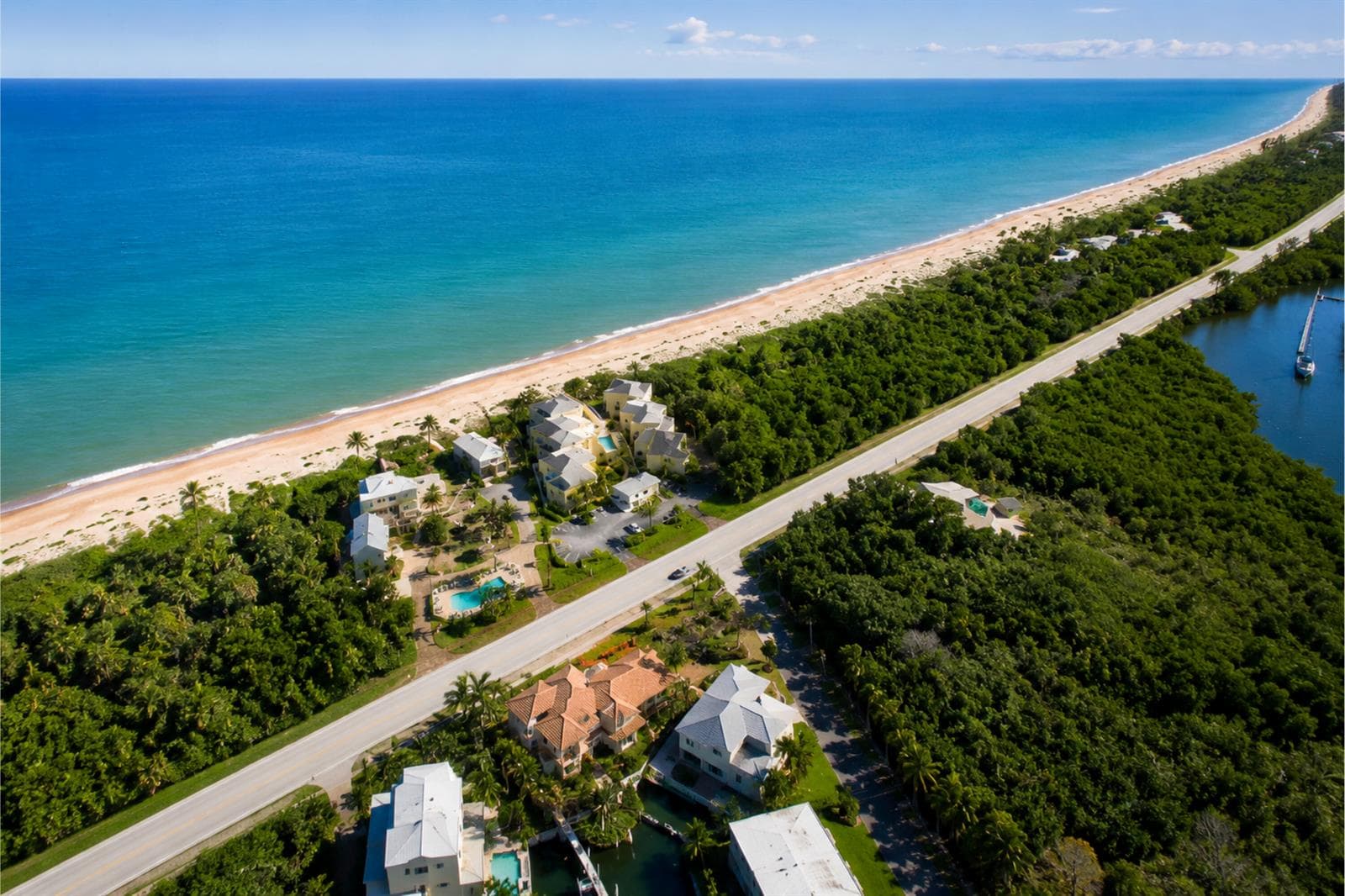 3541 NE Ocean Boulevard NE # 15, Hutchinson Island, FL 34957 — zdjęcie 3