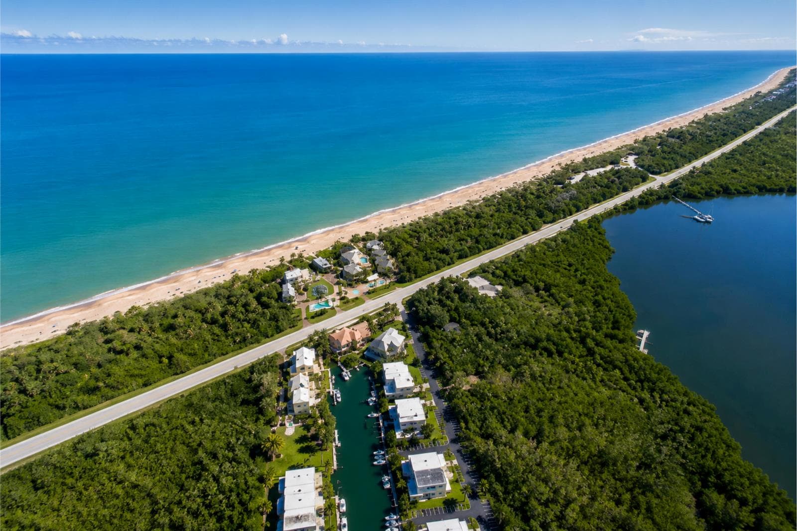 3541 NE Ocean Boulevard NE # 15, Hutchinson Island, FL 34957 — zdjęcie 4