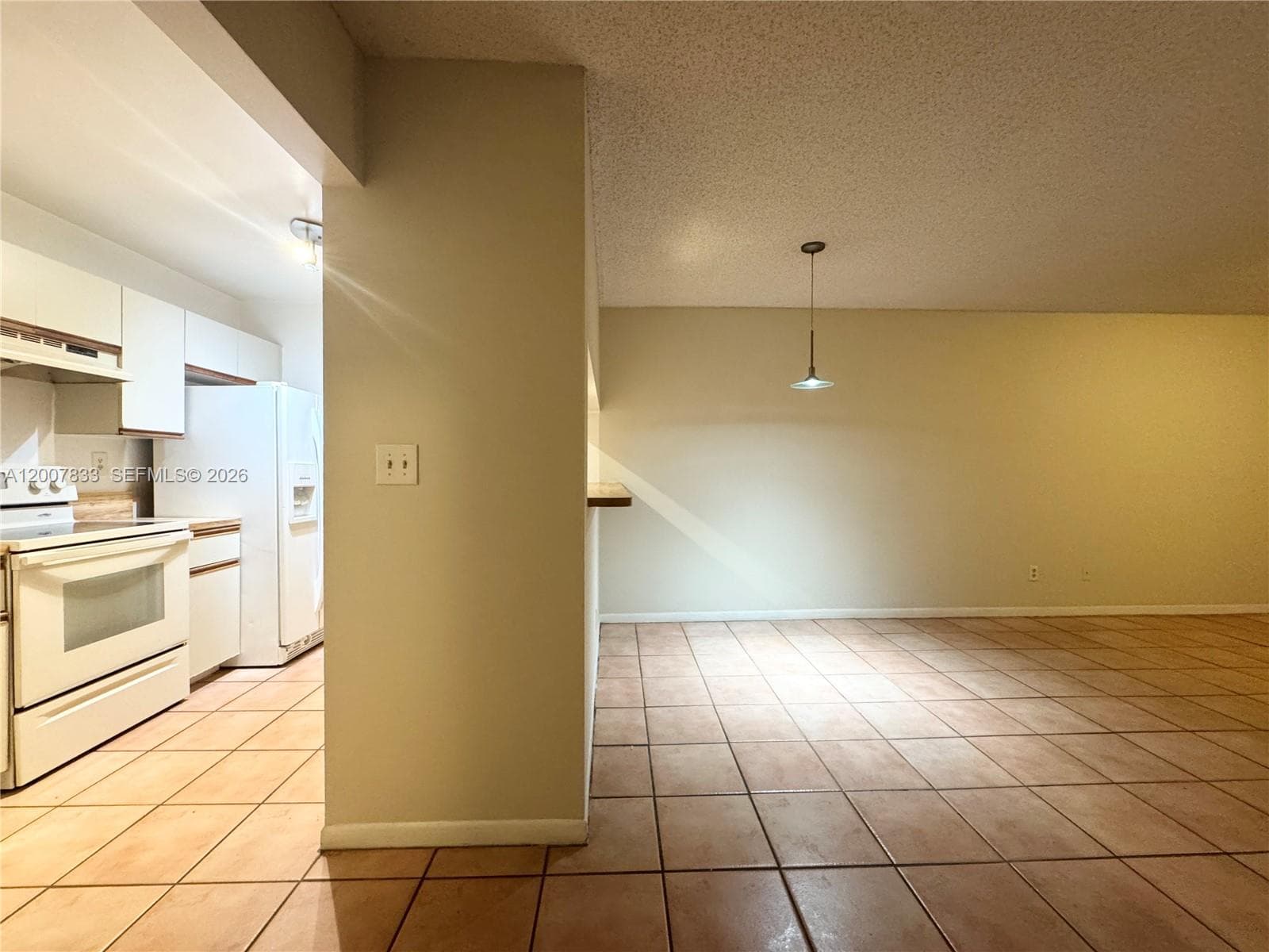 11251 SW 13th St # 201, Pembroke Pines, FL 33025 — zdjęcie 4