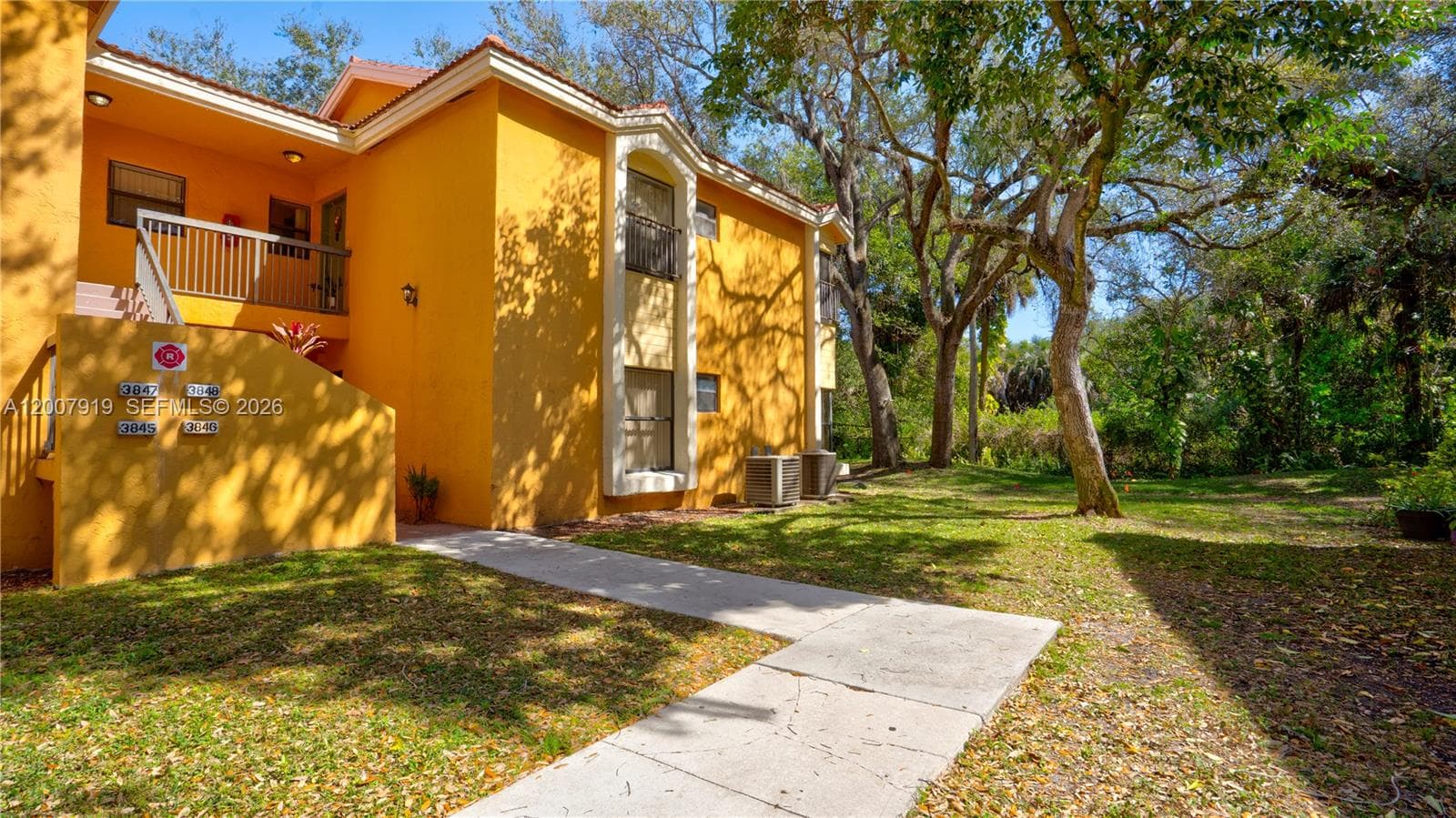 3846 Coral Tree Cir # 3846, Coconut Creek, FL 33073 — zdjęcie 2