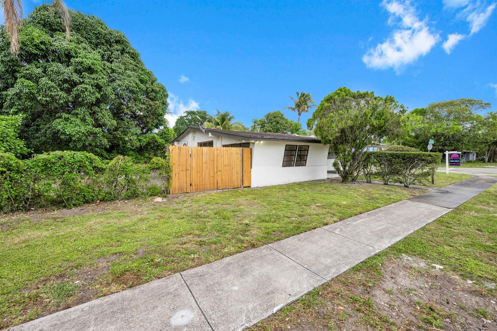 17551 NE 5th Avenue, North Miami Beach, FL 33162 — zdjęcie 4