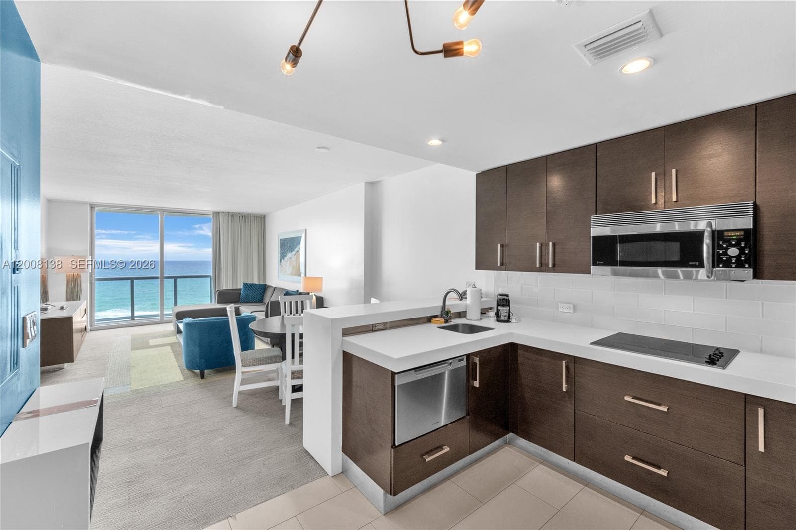 17315 Collins # 801 A&B, Sunny Isles Beach, FL 33160 — zdjęcie 2