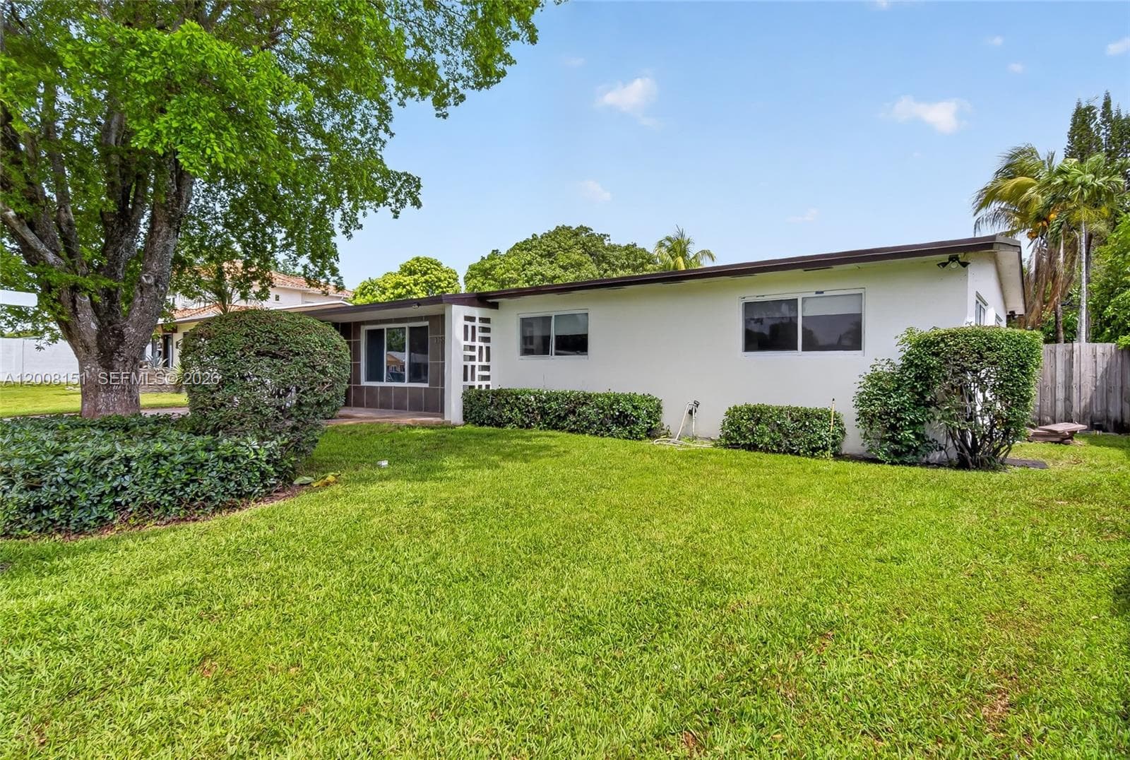 1155 NE 184th St, Miami, FL 33179 — zdjęcie 2