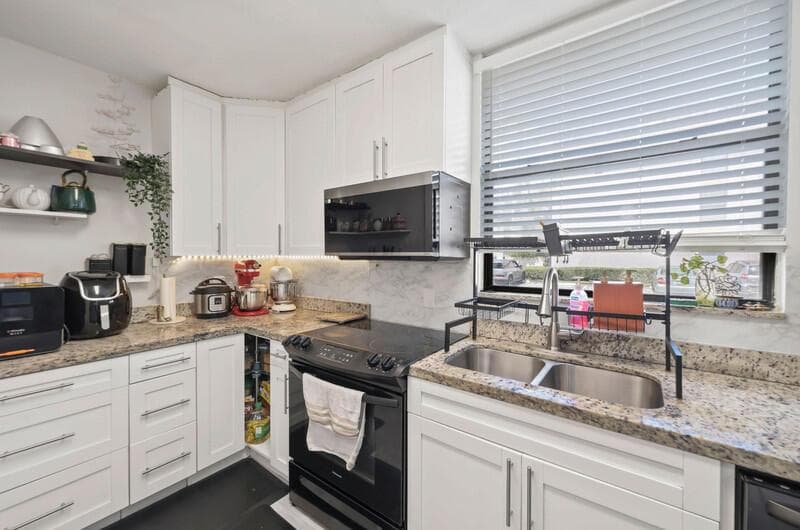 8421 Forest Hills Drive # 104, Coral Springs, FL 33065 — zdjęcie 4