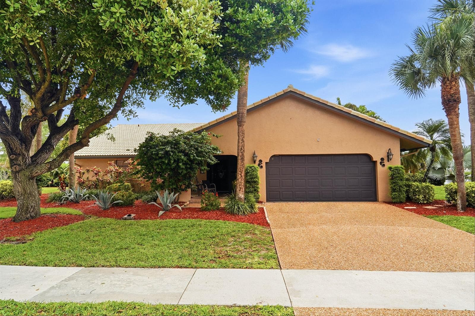 2490 Deer Creek Lob Lolly Lane, Deerfield Beach, FL 33442 — zdjęcie 2